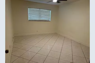 6505 Winfield Boulevard #B-14, Margate, FL 33063 - Photo 4