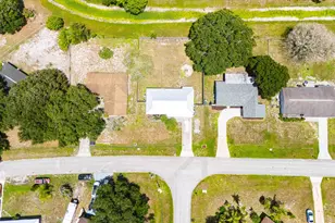 286 SW Kentwood Rd, Port Saint Lucie, FL 34953 - Photo 2