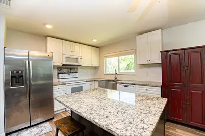 286 SW Kentwood Road, Port Saint Lucie, FL 34953 - Photo 10
