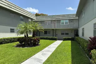 652 Flanders N, Delray Beach, FL 33484 - Photo 1