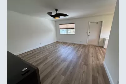 652 Flanders N, Delray Beach, FL 33484 - Photo 8