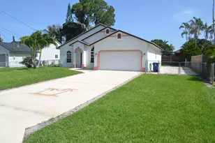 6310 Drake St, Jupiter, FL 33458 - Photo 2