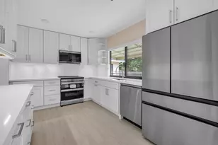 3020 N 34th St, Hollywood, FL 33021 - Photo 14
