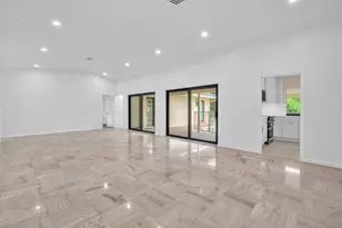 3020 N 34th St, Hollywood, FL 33021 - Photo 8