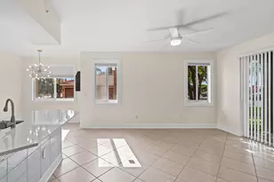 1000 Scotia Dr, Hypoluxo, FL 33462 - Photo 8