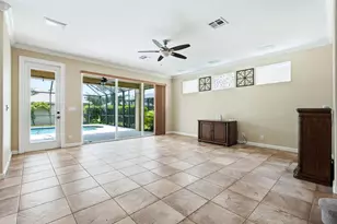 8113 Bautista Way, Palm Beach Gardens, FL 33418 - Photo 12