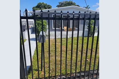 1561 NW 153rd Street, Miami Gardens, FL 33054 - Photo 1
