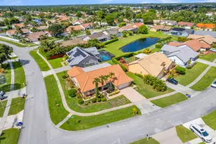 6083 Sunberry Cir, Boynton Beach, FL 33437 - Photo 2