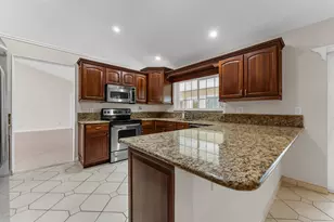 6083 Sunberry Cir, Boynton Beach, FL 33437 - Photo 6