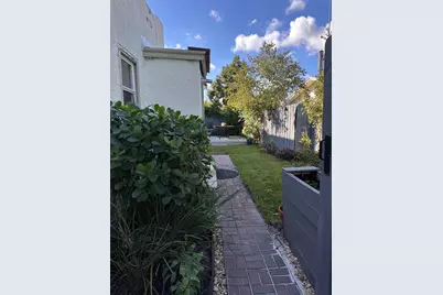 4707 Garden Avenue, West Palm Beach, FL 33405 - Photo 12