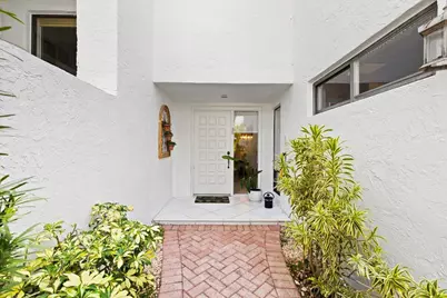 7338 Woodmont Court, Boca Raton, FL 33434 - Photo 4