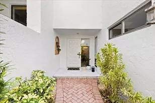 7338 Woodmont Ct, Boca Raton, FL 33434 - Photo 4