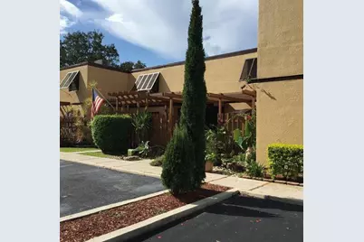 10740 S Golfview Drive, Pembroke Pines, FL 33026 - Photo 1
