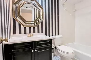 10740 S Golfview Dr, Pembroke Pines, FL 33026 - Photo 16