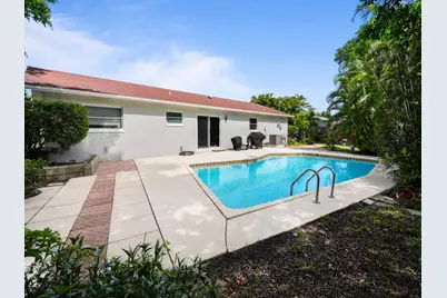 1515 Crescent Drive, Lake Park, FL 33403 - Photo 16