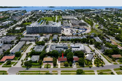 1515 Crescent Drive, Lake Park, FL 33403 - Photo 22