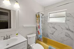1515 Crescent Dr, Lake Park, FL 33403 - Photo 14