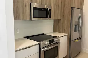 815 NE 17th Ave, Fort Lauderdale, FL 33304 - Photo 4