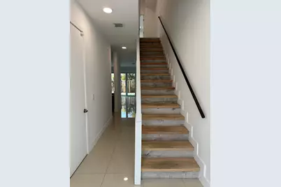 815 NE 17th Avenue #3, Fort Lauderdale, FL 33304 - Photo 2