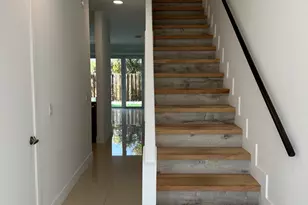 815 NE 17th Ave, Fort Lauderdale, FL 33304 - Photo 2