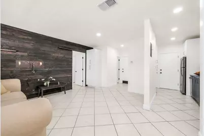 299 SW 7th Street #1060, Boca Raton, FL 33432 - Photo 10