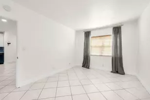 299 SW 7th St, Boca Raton, FL 33432 - Photo 16