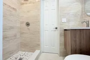 53 NE 16th Pl, Fort Lauderdale, FL 33305 - Photo 10
