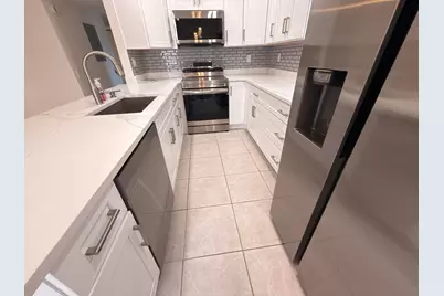 358 Normandy H, Delray Beach, FL 33484 - Photo 4