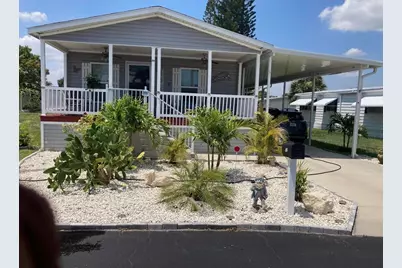 88 Sandhill Boulevard, Fort Pierce, FL 34982 - Photo 2