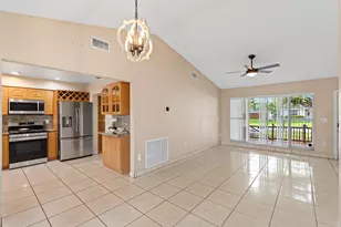11651 NW 39th St, Sunrise, FL 33323 - Photo 8
