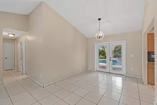 11651 NW 39th St, Sunrise, FL 33323 - Photo 12