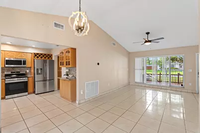 11651 NW 39th Street, Sunrise, FL 33323 - Photo 8