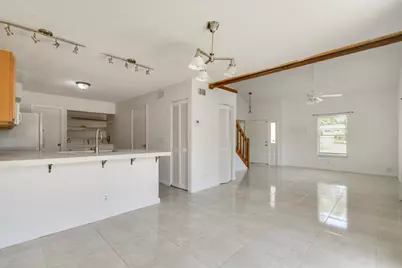 324 Maplecrest Circle, Jupiter, FL 33458 - Photo 10