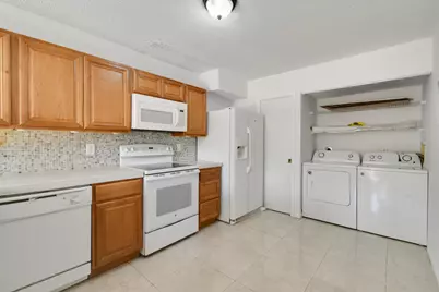 324 Maplecrest Circle, Jupiter, FL 33458 - Photo 12