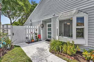 8 Hawthorne Ln, Boynton Beach, FL 33426 - Photo 6