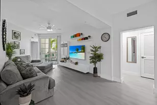 533 NE 3rd Ave, Fort Lauderdale, FL 33301 - Photo 1