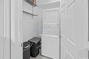 533 NE 3rd Ave, Fort Lauderdale, FL 33301 - Photo 10