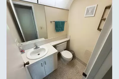 4075 Cornwall D, Boca Raton, FL 33434 - Photo 8