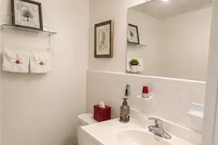 2050 NE 39th St, Lighthouse Point, FL 33064 - Photo 10