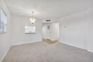 1075 Riverside Dr, Coral Springs, FL 33071 - Photo 10