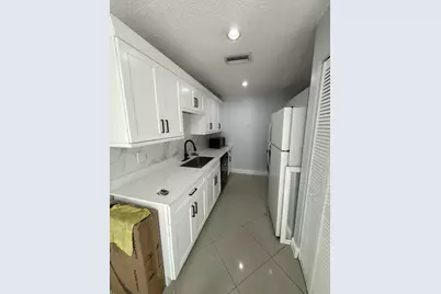 8919 NW 28th Drive, Coral Springs, FL 33065 - Photo 6