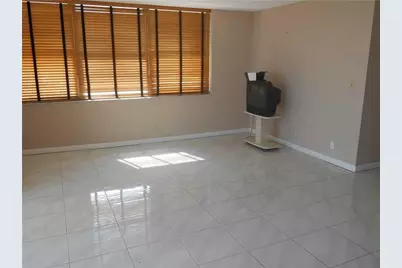 111 Briny Avenue #1214, Pompano Beach, FL 33062 - Photo 8