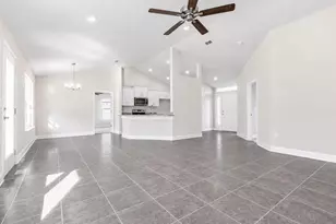 405 NE Airoso Blvd, Port Saint Lucie, FL 34983 - Photo 14