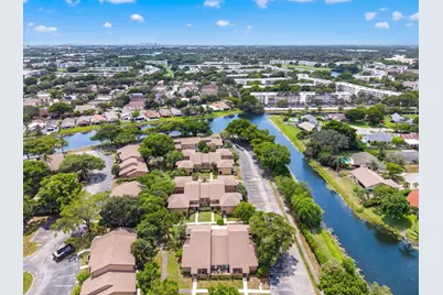 2242 NW 39th Avenue, Coconut Creek, FL 33066 - Photo 28
