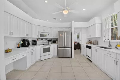 5207 Brookview Drive, Boynton Beach, FL 33437 - Photo 14