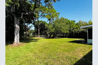 5105 Birch Drive, Fort Pierce, FL 34982 - Photo 12