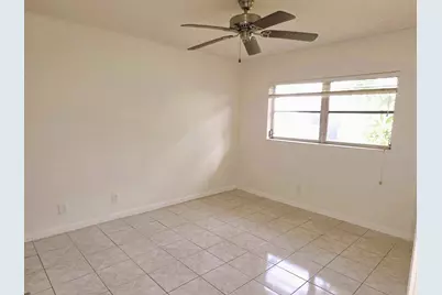 5445 Glenda Street, West Palm Beach, FL 33417 - Photo 6