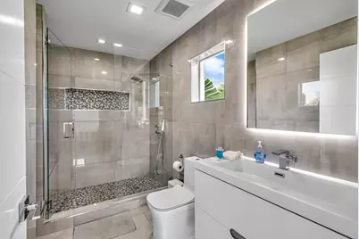 4921 NE 28th Avenue, Lighthouse Point, FL 33064 - Photo 48