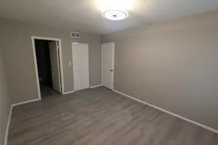 490 NW 20th St, Boca Raton, FL 33431 - Photo 14