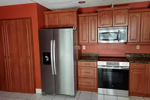 7875 Tam Oshanter Blvd, North Lauderdale, FL 33068 - Photo 4